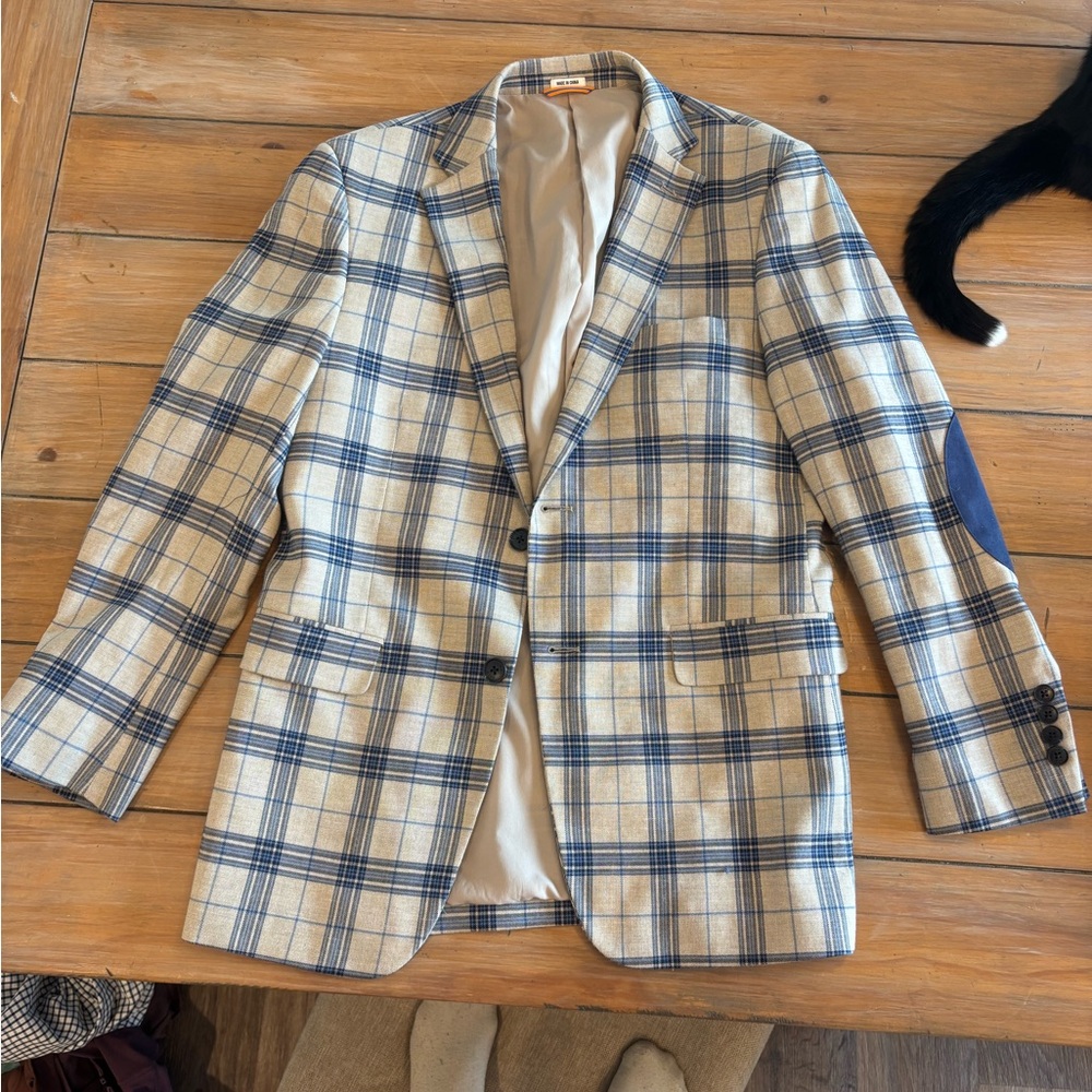 crown & ivy Blue and Cream Plaid Sport Coat